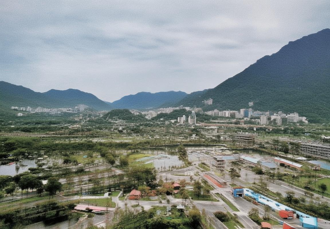 休斯顿火箭大胜克利夫兰骑士，凯文·杜兰特30分统治攻防，新秀卡姆·谢泼德爆发成NBA比赛亮点